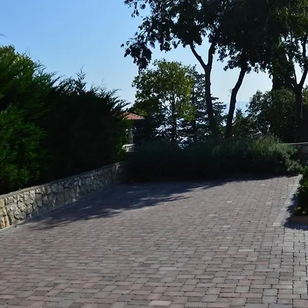 Apartment Zdravko Novi Vinodolski